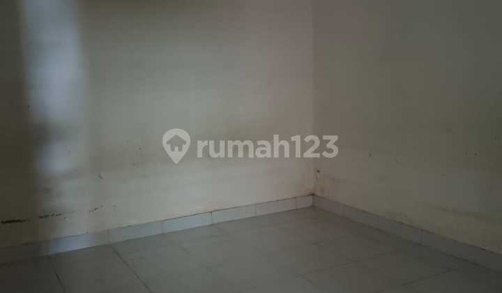House for Rent, Ready to Occupy in Serpong Villa Mei\Lati Mas 2