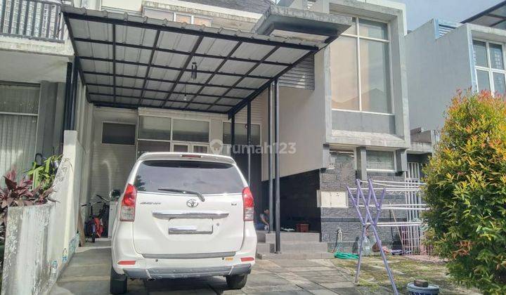 Rumah 2 Lantai Perlu Perbaikan di Royal Village Serpong. 1