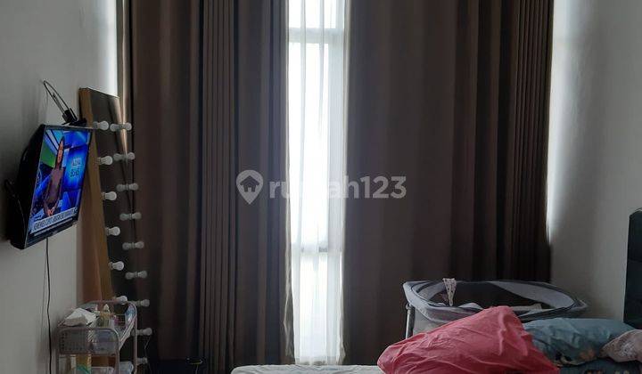 Rumah 2 Lantai Rapi Siap Huni di Regensi Melati Mas 20