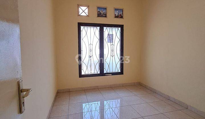 Rumah Rapi Siap Huni di Villa Melati Mas Serpong 15