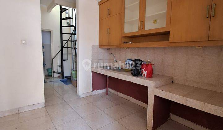 Rumah Rapi Siap Huni di Villa Melati Mas Serpong 22