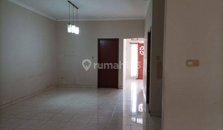 Rumah Dijual Di Villa Melati Mas Rapi Siap Huni 2