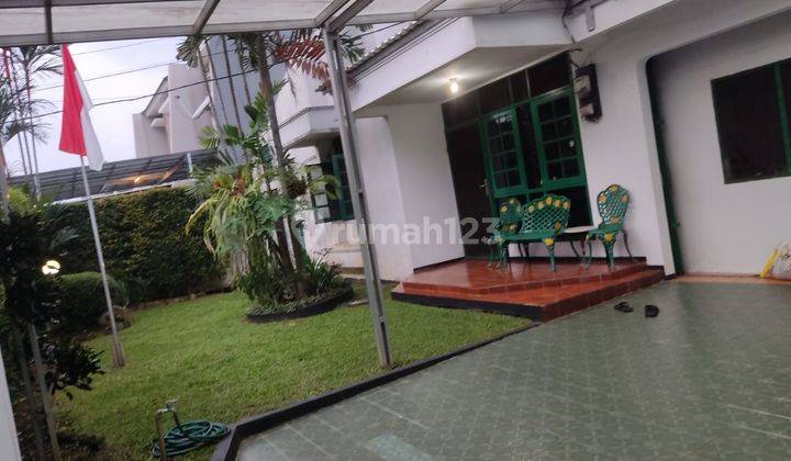 Rumah Dijual Di Villa Melati Mas Dengan Halaman Luas 2