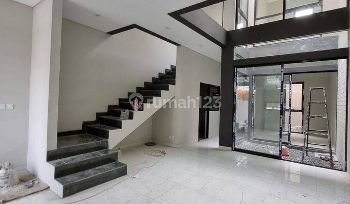 Rumah Dijual Di Villa Melati Mas 2 Lantai Baru Disign Menarik 1