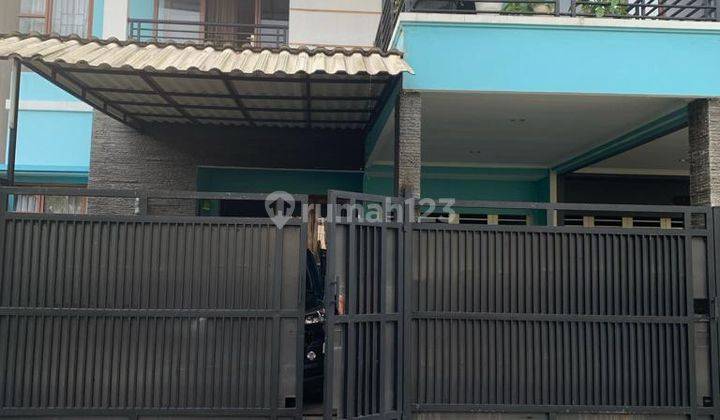 Rumah Dijual di Villa Melati Mas 2 Lantai Bagus Siap Huni. 1