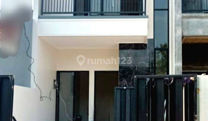 Rumah Dijual Di Villa Melati Mas 2 Lantai Baru Siap Huni 1