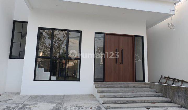 Rumah Dijual Di Villa Melati Mas 3 Lantai Rapi Siap Huni 1