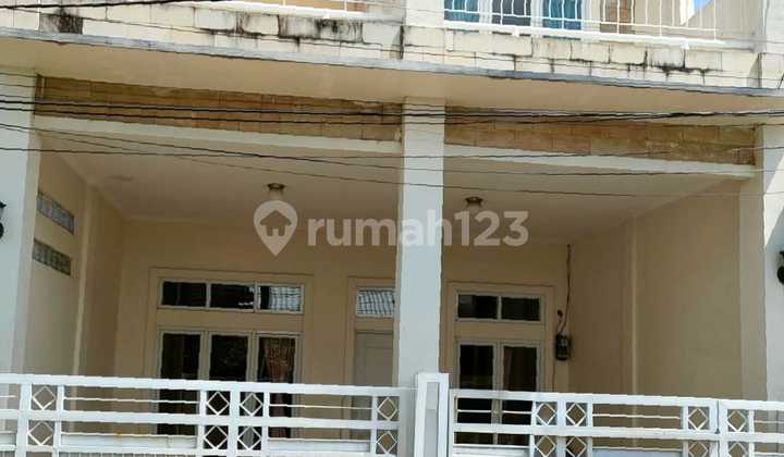 Rumah Dijual 2 Lantai Rapi Siap Huni di Serpong Park Tangerang