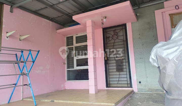 House for Rent, Ready to Occupy in Serpong Villa Mei\Lati Mas