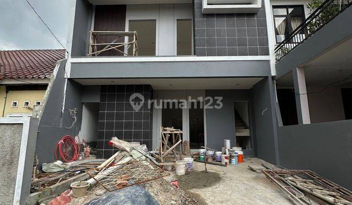 Rumah Dijual 3 Lantai Baru Di Villa Melati Mas 1