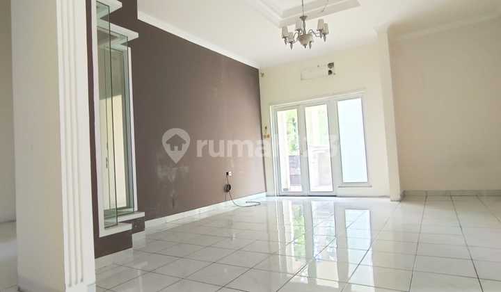 Rumah Dijual 2,5 Lantai di Serpong Villa Melati Mas 2