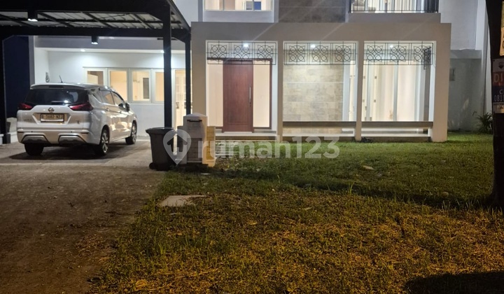 Rumah Dijual 2 Lantai Mewah Modern di Alam Sutera