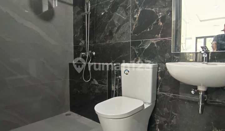 Rumah 2 Lantai Minimalis Modern Di Bsd Puspita Loka