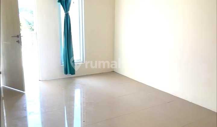 Rumah Dijual 2 Lantai Rapi Siap Huni di Serpong Park Tangerang 2