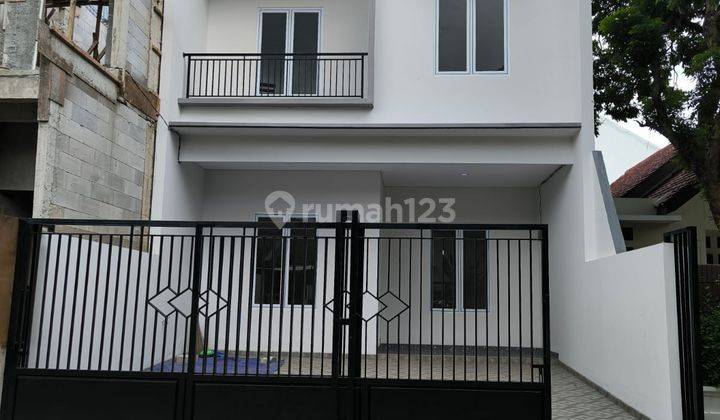 Rumah Dijual Di Villa Melati Mas 2 Lantai Baru Siap Huni 1