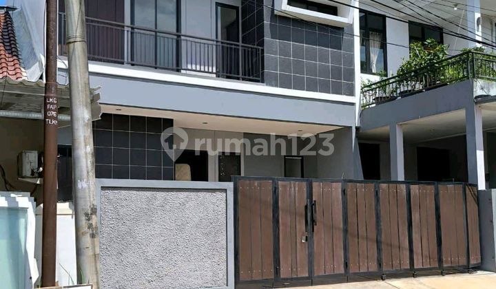 Rumah Dijual 2 Lantai + Attic Di Serpong Villa Melati Mas 1