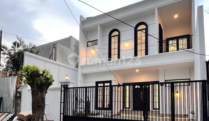 2-Storey New Modern House for Sale in BSD Nusaloka 2-Storey New Modern House for Sale in BSD Nusaloka