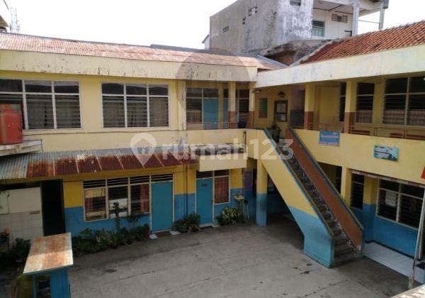 Bangunan Sekolah di Daerah Kranggan 1