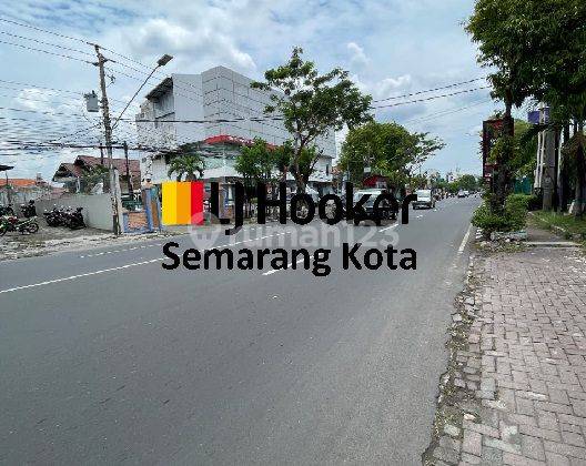 Bangunan Untuk Usaha di Jalan Brigjend Katamso 2