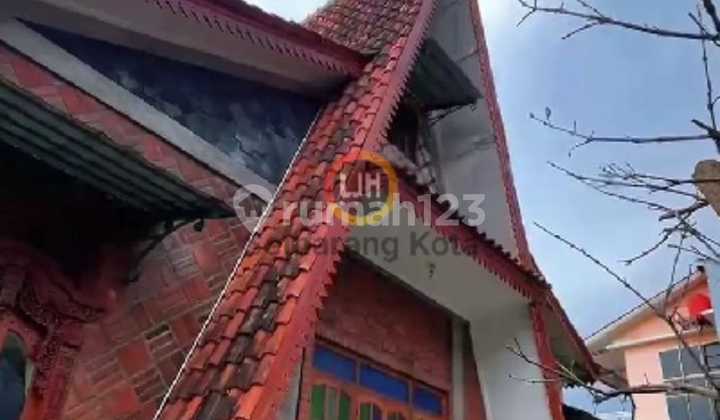 Rumah Classic di Daerah Tembalang 1