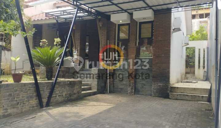 Rumah siap huni di Villa Pinus 1
