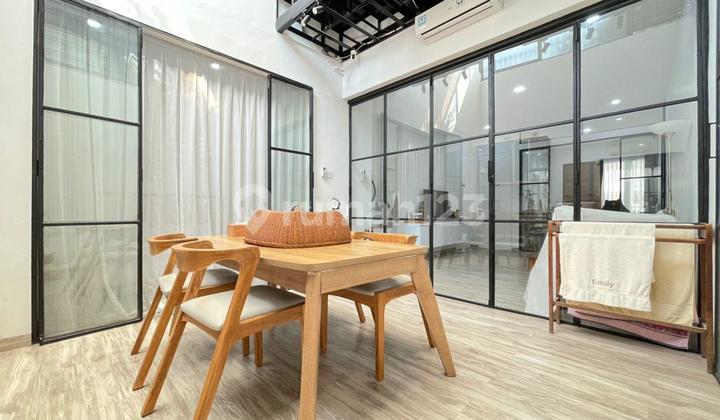 Rumah Cantik Di Puri Anjasmoro 1