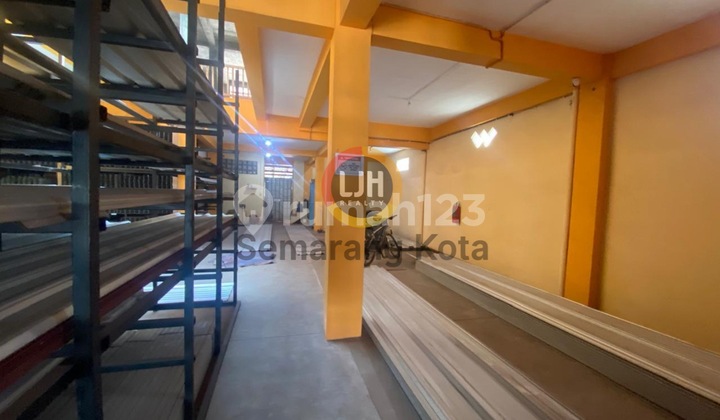 Bangunan Untuk Usaha Di Jalan Brigjend Sudiarto 1