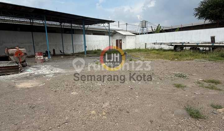 Warehouse on Kaligawe Raya Street 2
