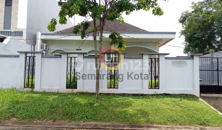 Rumah Bagus di Puri Arga Golf 1