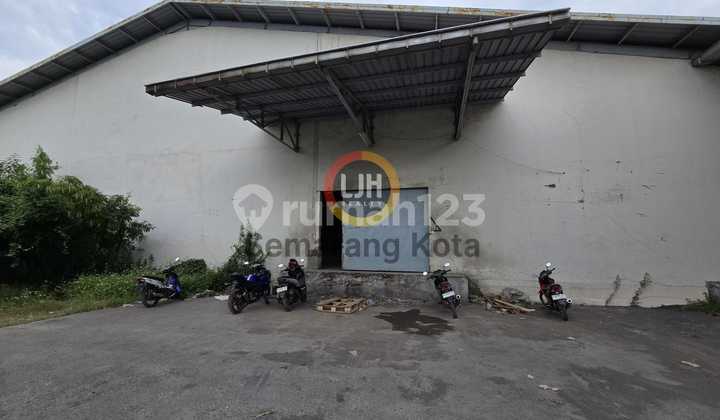 Warehouse on Jalan Yos Sudarso 1
