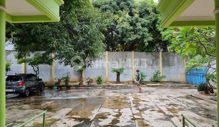 House with 1120m2 of Land in Semper Tanjung Priok