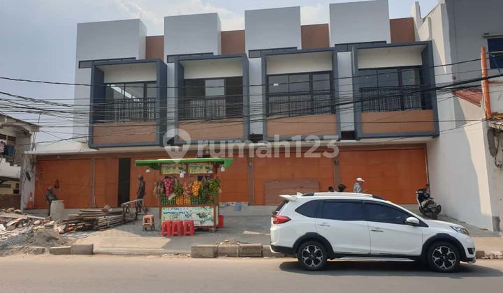Ruko SHM Pinggir Jalan Besar dan Ramai di Bekasi