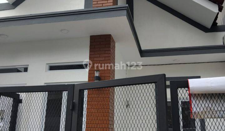 Rumah Sudah Renovasi Unfurnished SHM di Bekasi Utara, Bekasi 1