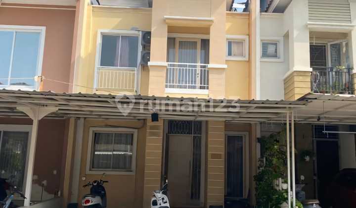 Furnished House with Freehold Certificate, Flood-Free in Galaxy