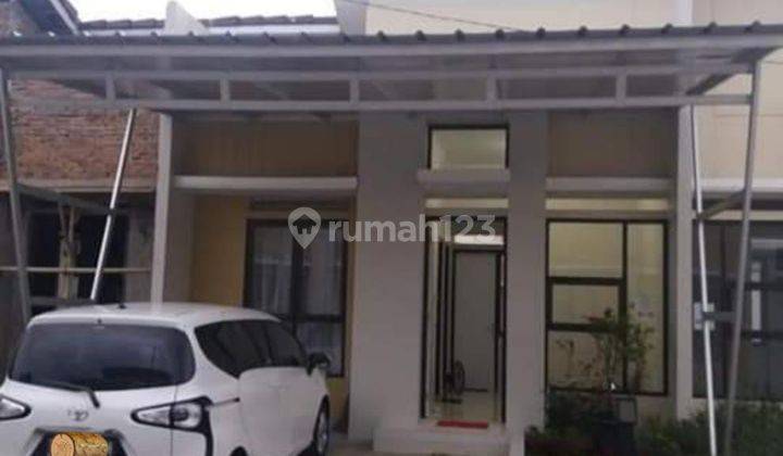 Rumah Dalam Cluster Asteria Galuh Mas Karawang 1