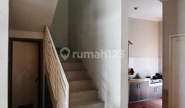 Good House Unfurnished Freehold Lubang Buaya, East Jakarta 2