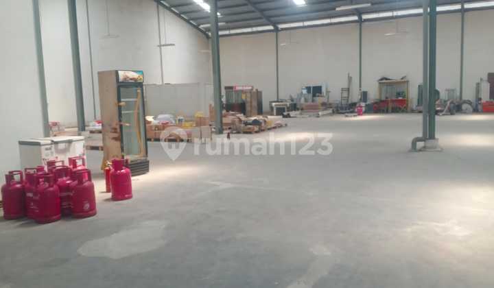 Good Warehouse LB. 900 m2 SHM Rawalumbu, Bekasi