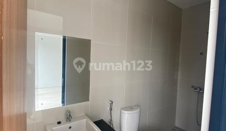 Rumah dalam Cluster Z Living Garden Grand Wisata 2