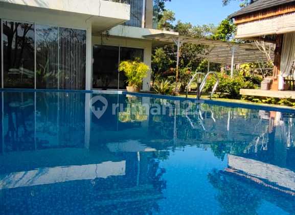 Rumah Bagus Nuansa Asri Plus Kolam Renang Sentul City