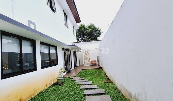 Rumah Nuansa Asri Furnish Posisi Hook Kolam Renang Sentul City 2