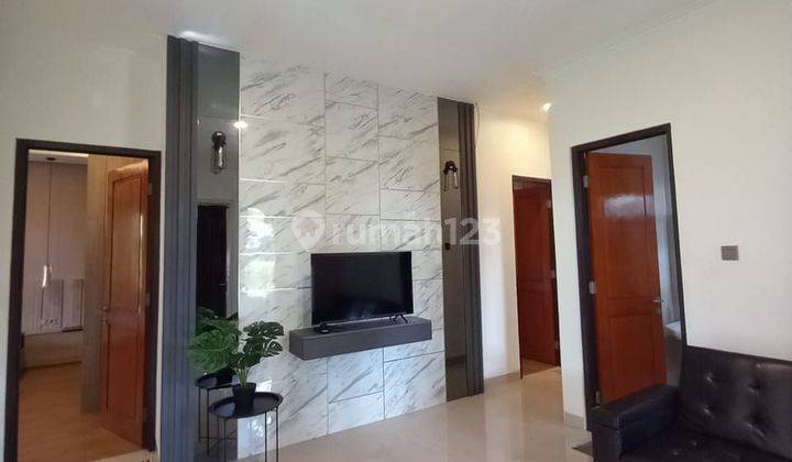 Rumah Nuansa Asri Plus Kolam Renang Siap Huni Sentul City 2