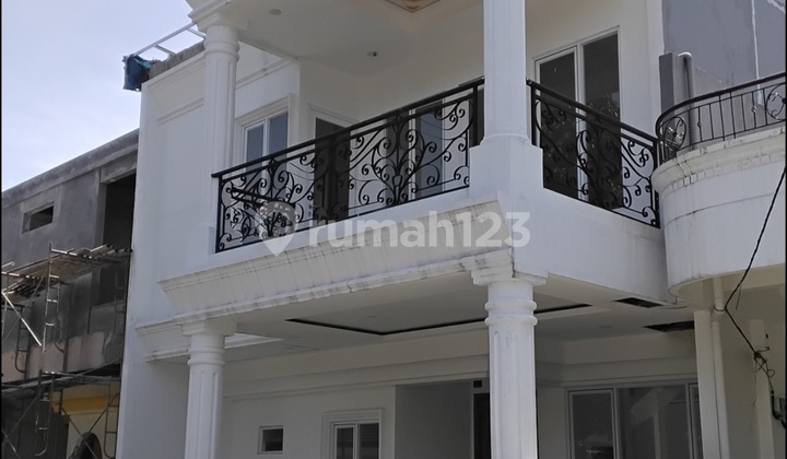 Rumah Murah 2 Lantai Sentul City Bogor Bagus 2