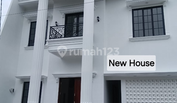Rumah Baru Best View Swimming Pool Sentul City Bogor 2