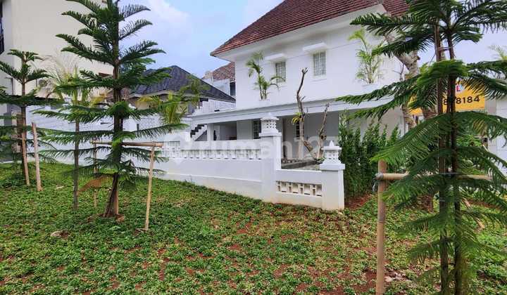 Rjmah Hook Swimming Pool Sentul City Bogor 2