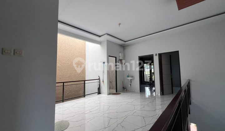 Affordable Villa Near the Flower City of Cipanas, Puncak 2