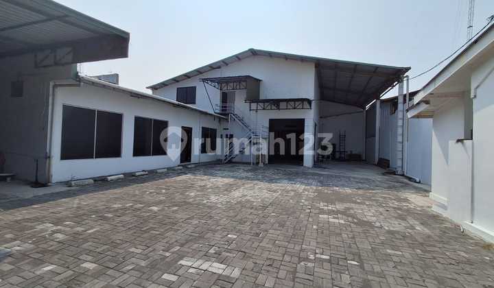 Ready-to-Use Clean Wide Warehouse in Jalimbar Sewon Bantul Yogyakarta