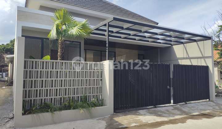 Rumah Luas Murah Carport 2 Mobil Dekat Spbu Kadisoka Sleman Jogja Rumah Luas Murah Carport 2 Mobil Dekat Spbu Kadisoka Sleman Jogja