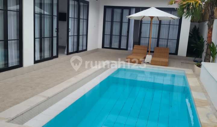 Villa Modern Meditarian 1 Lantai Dipadonan Canggu Bali