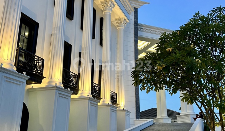 Best Location Brandnew House Luxury American Classic Design