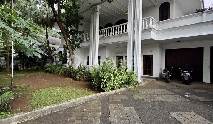 Prime Location Close to Metro Pondok Indah Roundabout